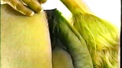 Süßes deutsche por nos brünettes Teen macht Masturbation