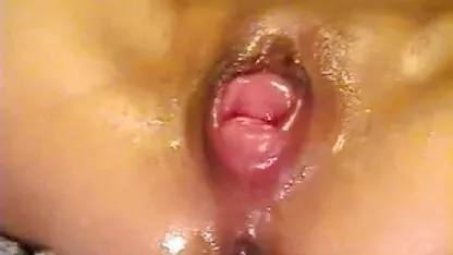 Attraktive gratis deutsche ponos Milf in Rot