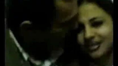 Die junge Brünette wird von einer kostenlose deutsche swingerpornos BBC kreiert