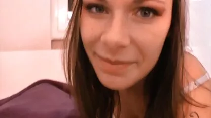 Amateur an das deutsche handypornos Bett gefesselt gefingert & gefickt
