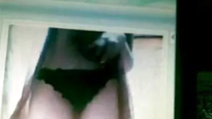 Mädchen kostenlose deutsche por braucht Hilfe