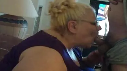 Blonde Milf fingert pornofilme deutschsprachig Muschi und Arschloch